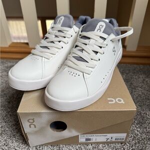 On The Roger Advantage Women’s Shoes